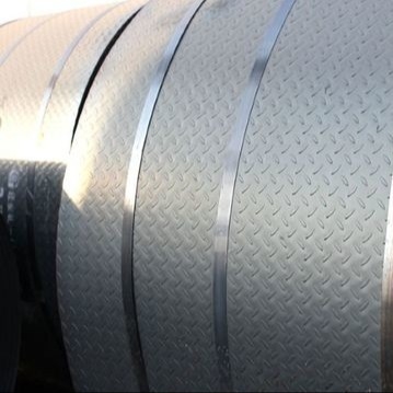 bobina quadriculado laminada a alta temperatura JIS SS400 da chapa metálica de 600mm-1500mm