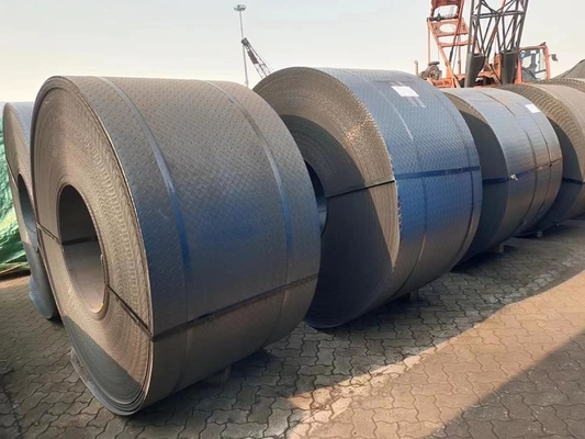 A bobina laminada a alta temperatura do aço carbono A36 soldou 3' - 4' largura