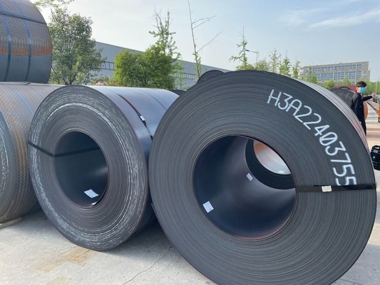 A bobina laminada a alta temperatura do aço carbono A36 soldou 3' - 4' largura